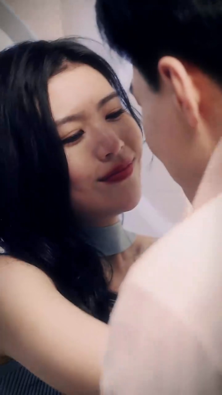 神秘的妻子 第01集