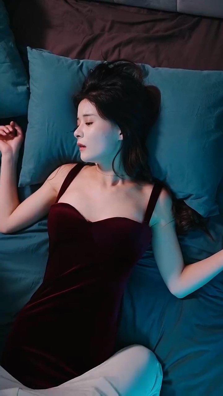 夫人全球都在等你离婚 第02集